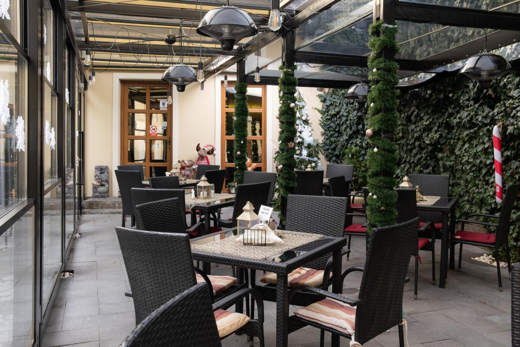 Hotel Marabella 锡比乌 外观 照片