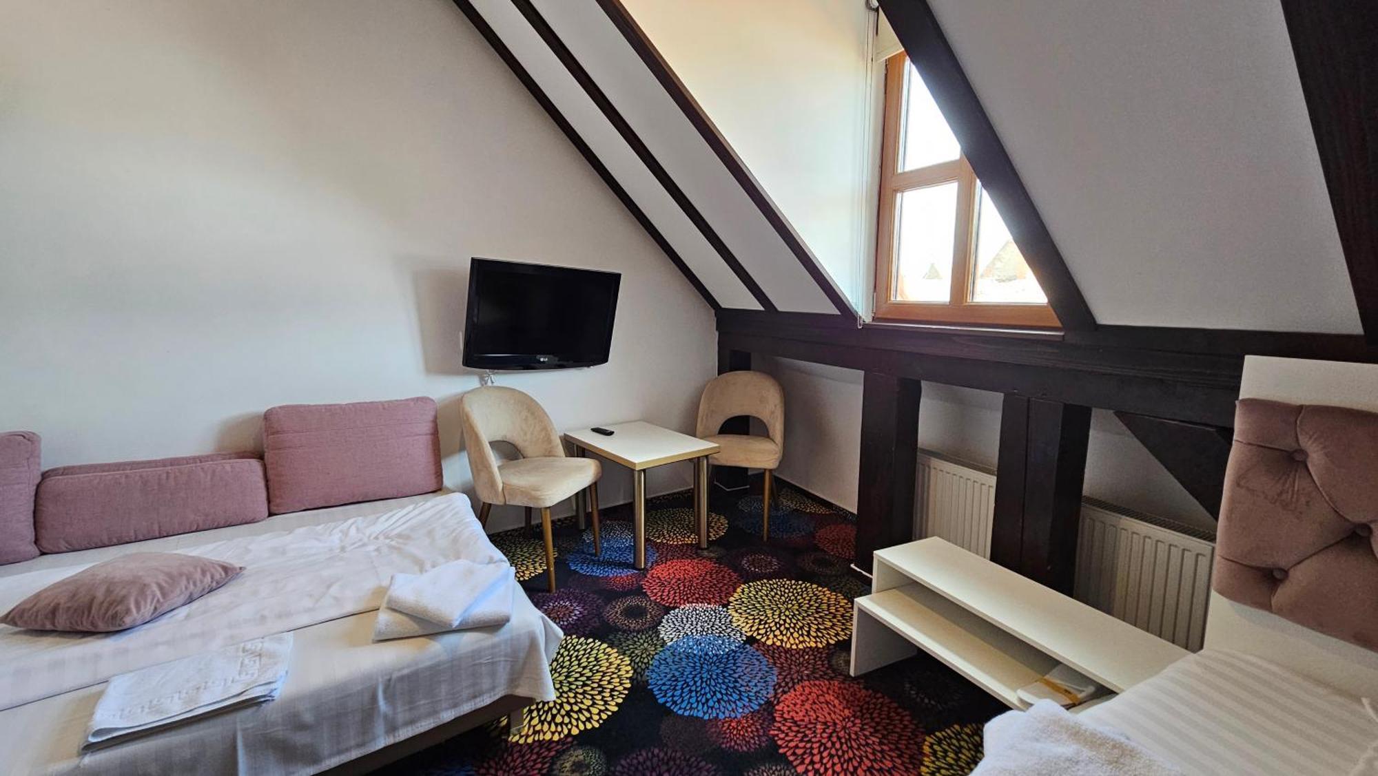 Hotel Marabella 锡比乌 外观 照片