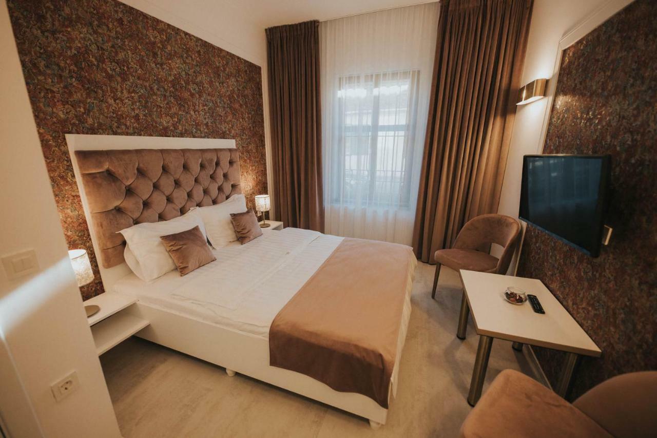 Hotel Marabella 锡比乌 外观 照片