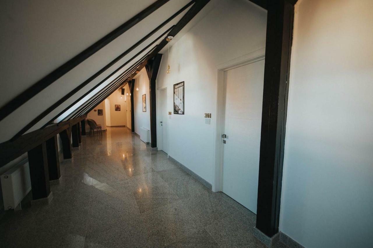 Hotel Marabella 锡比乌 外观 照片