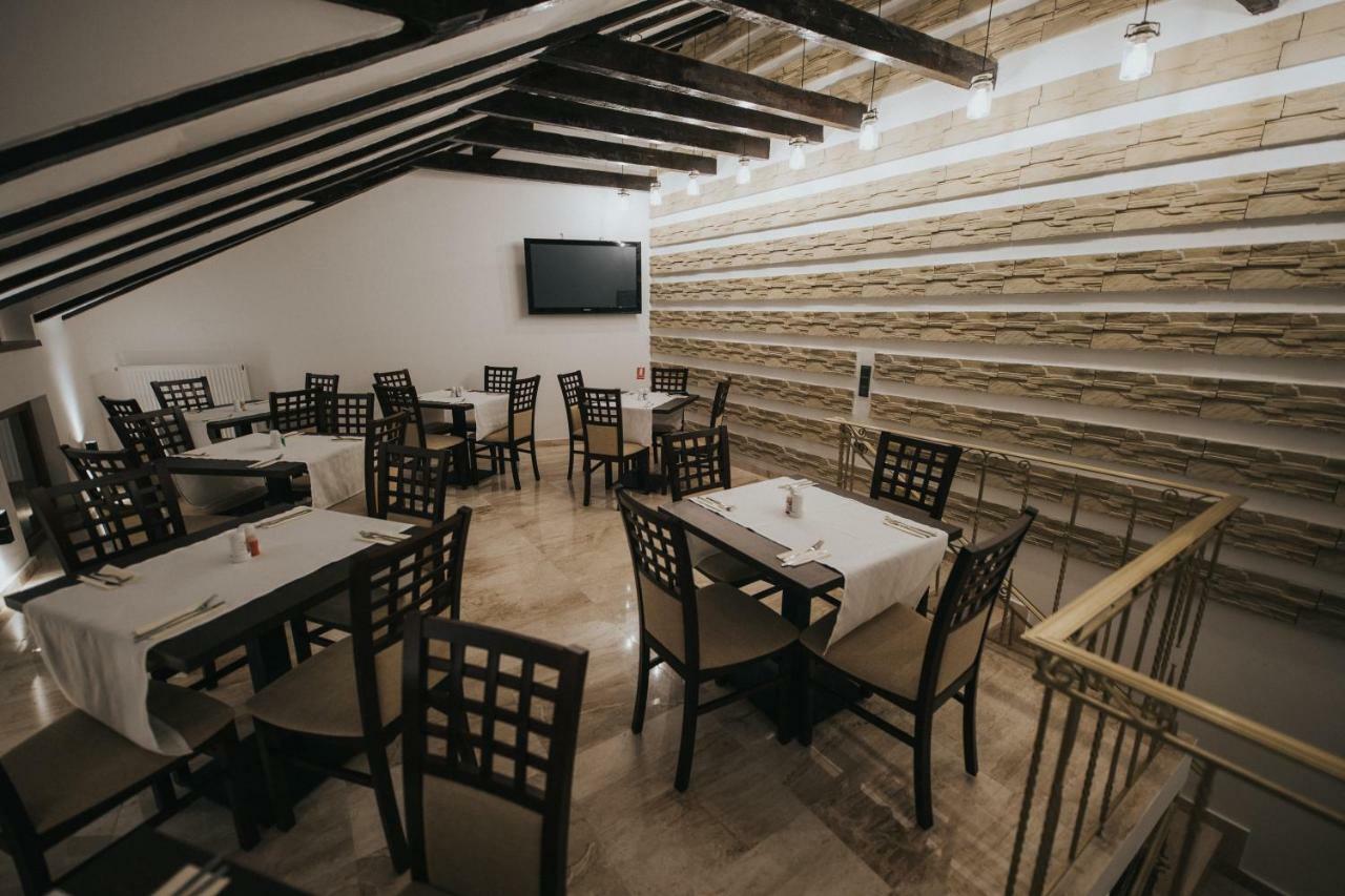 Hotel Marabella 锡比乌 外观 照片